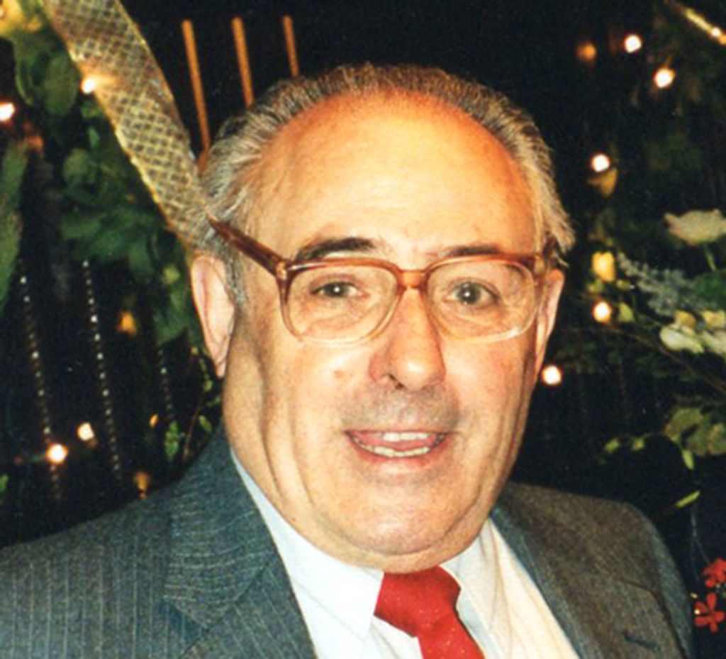 Carlos R. Medeiros