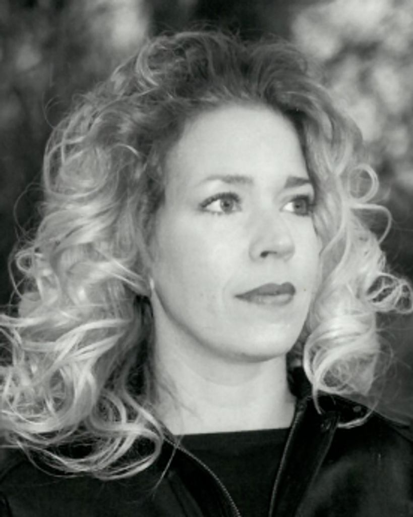 Tara Elizabeth Johnson