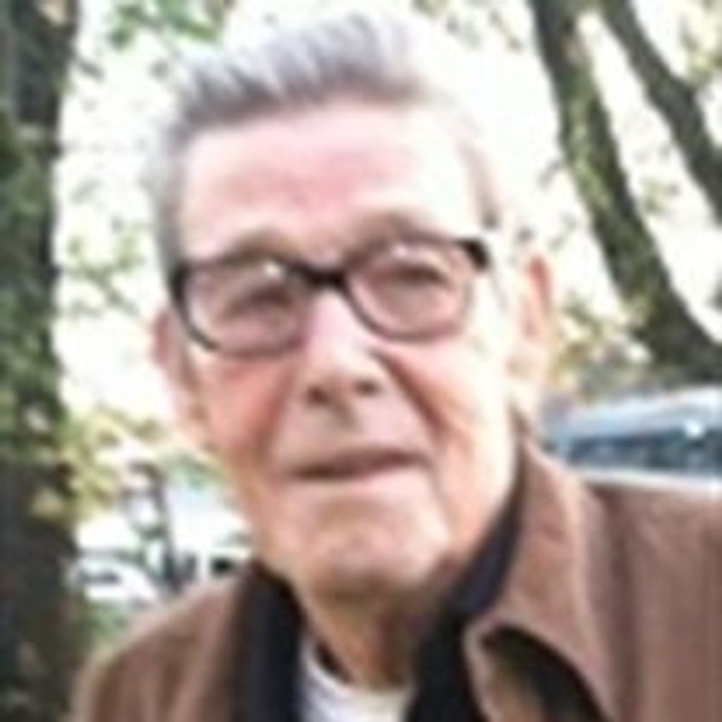 Hollis  "Shorty" Dean