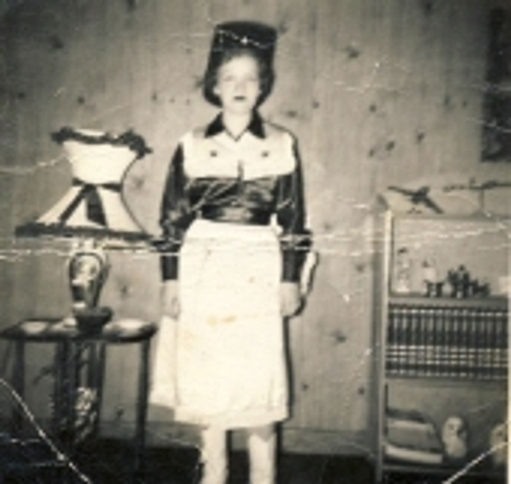 Karolyn Courts
