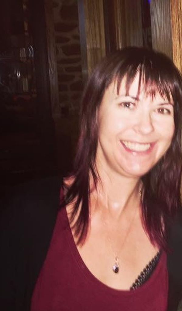 Lorrie Christine (Cunningham)  Botella Profile Photo