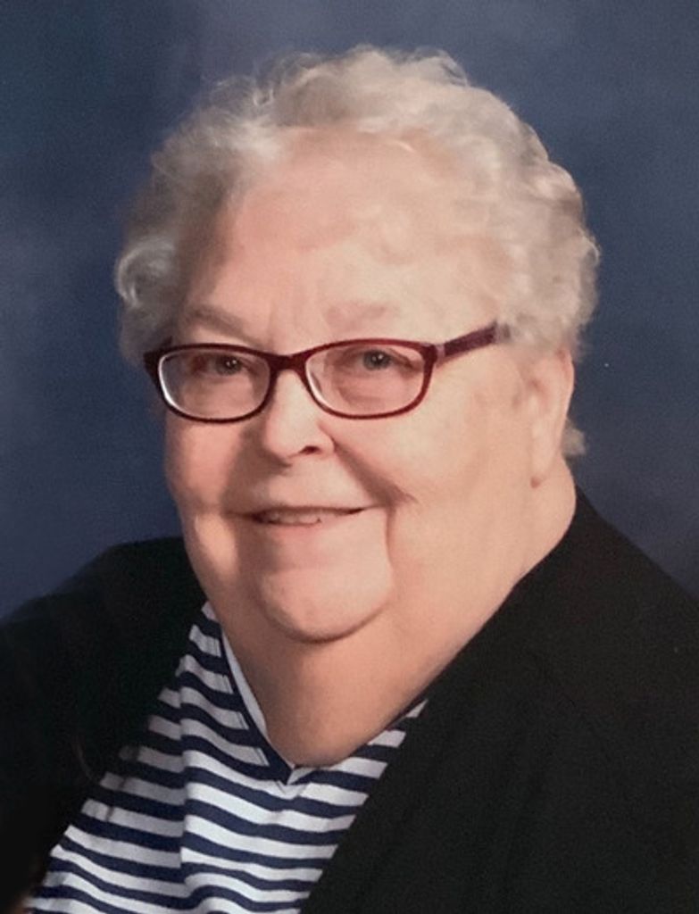 Maggie Faye Dewalle Profile Photo