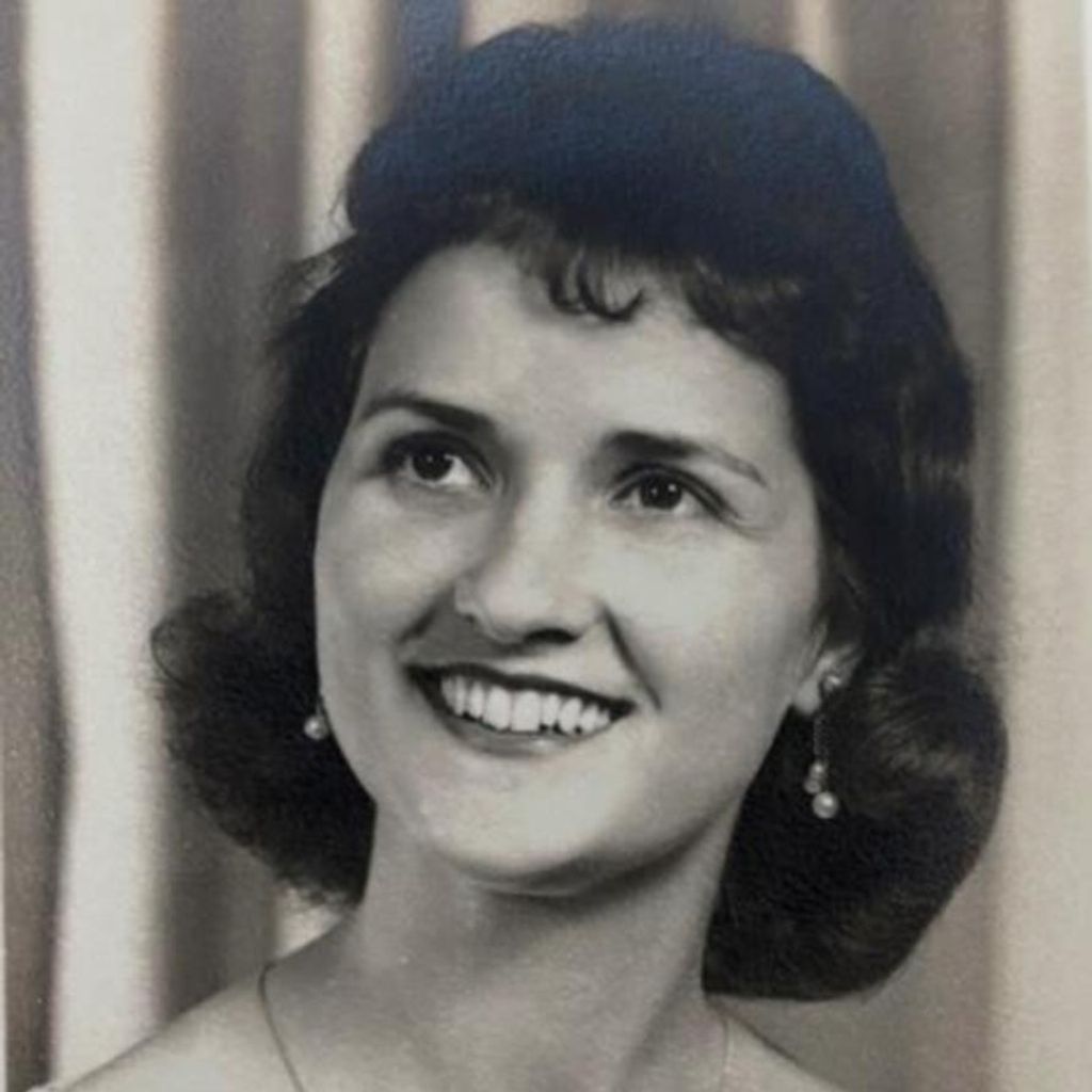 Carolyn F Sampson