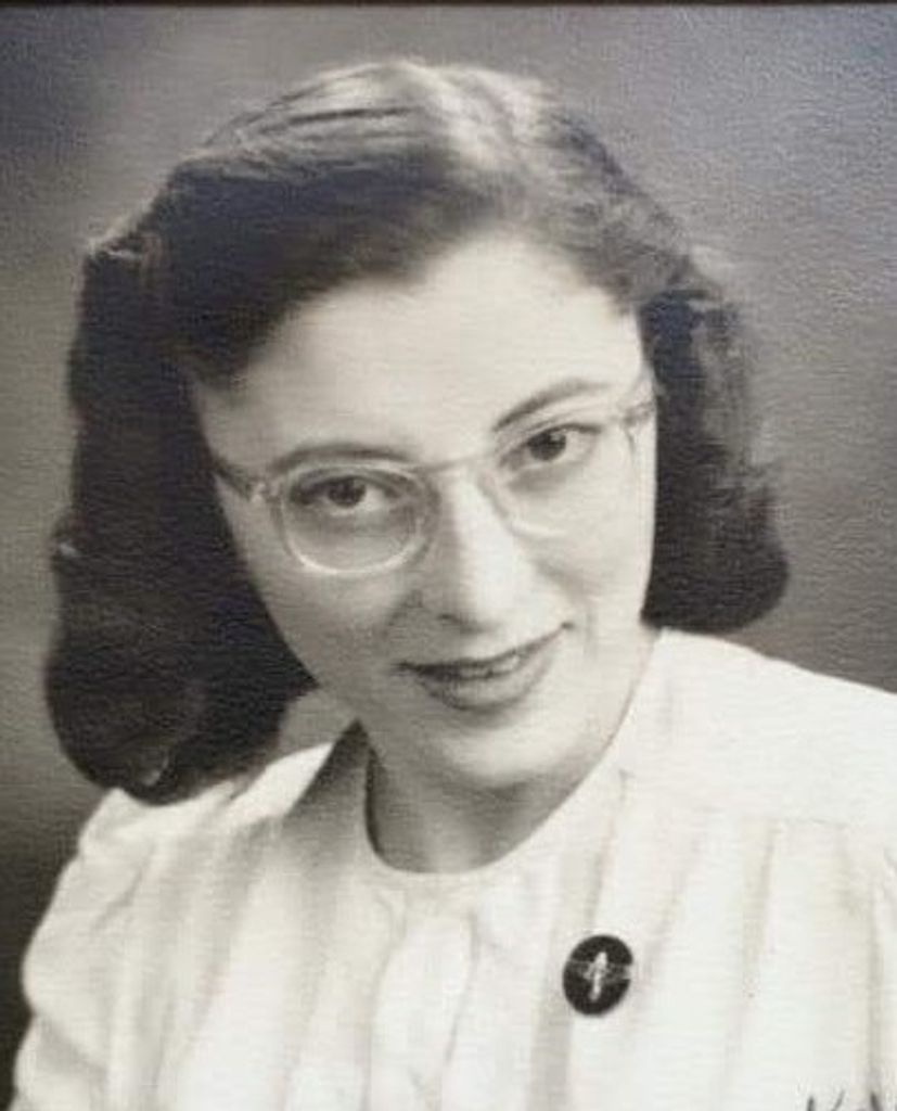 Ellen Plog Profile Photo