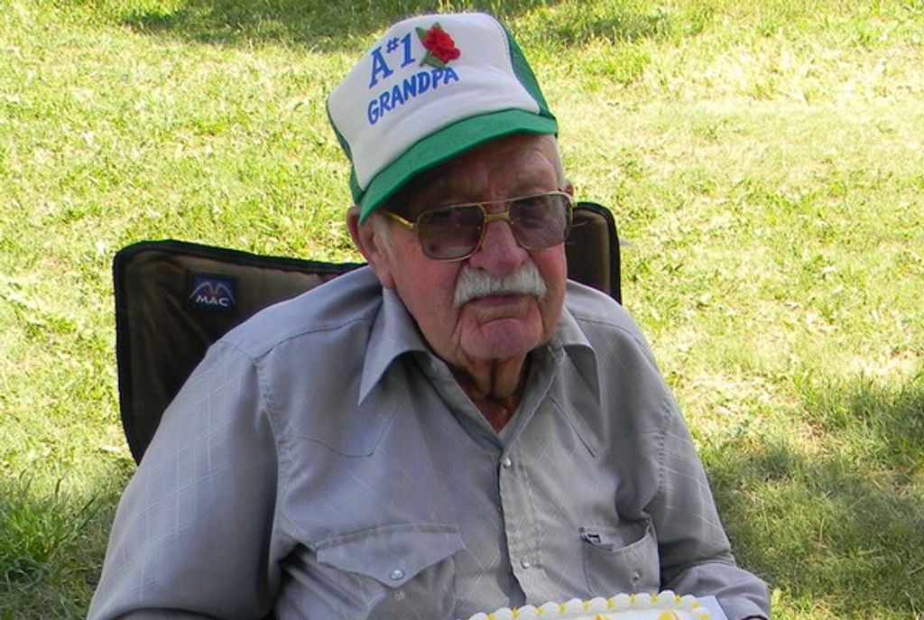 Robert "Bob" Dilka Profile Photo