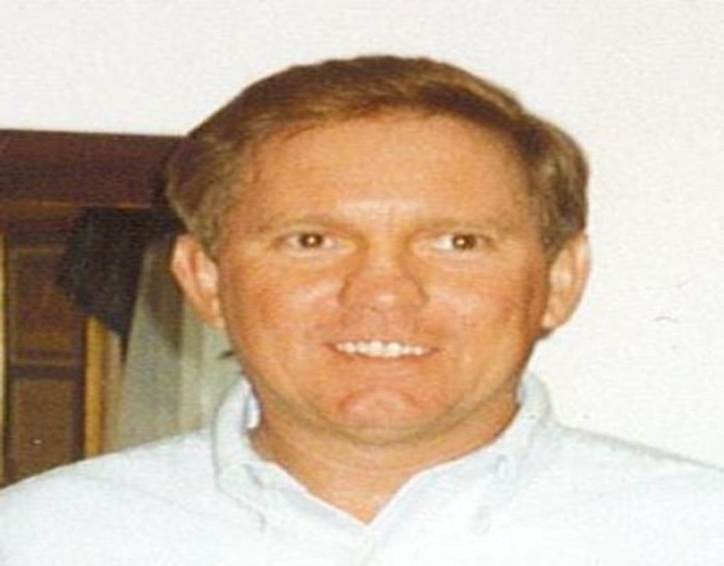 Robert  Gary Stegall