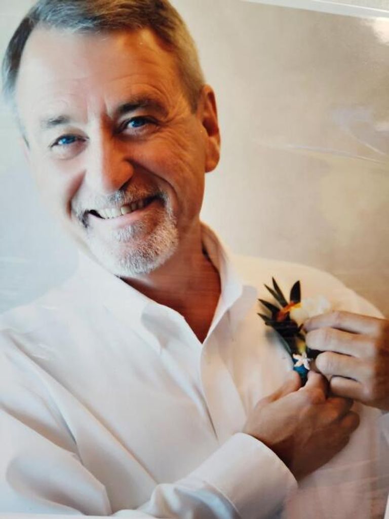 Timothy "Tim" Norman Everett