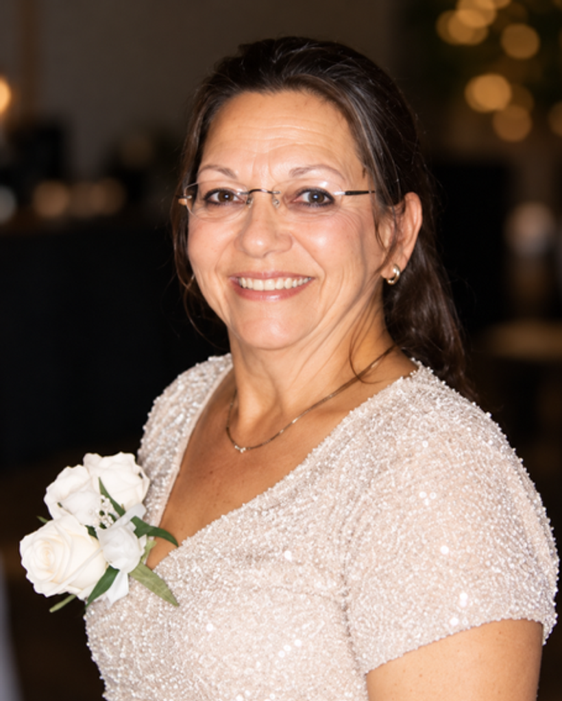 Vicki (Vivian) Rakay
