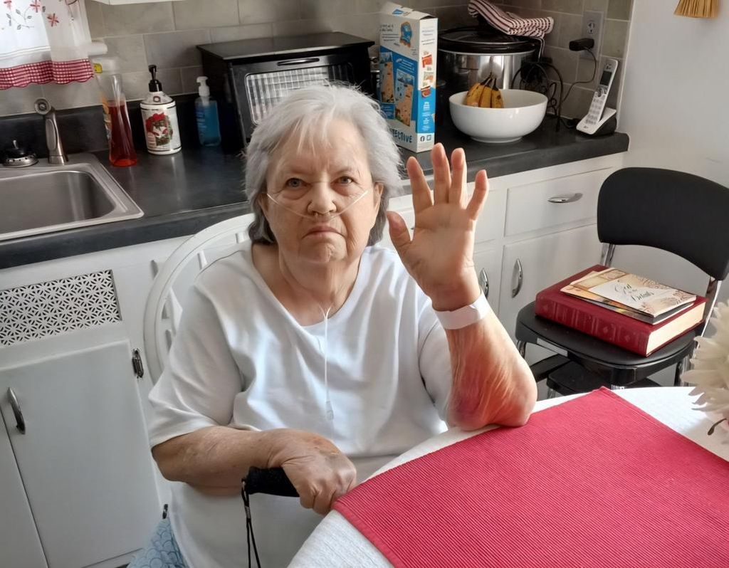 Lola "Bea" Hensley Profile Photo