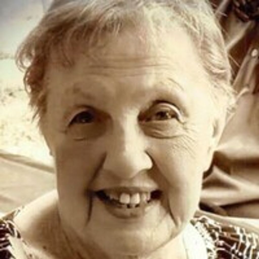 Phyllis J Bubb