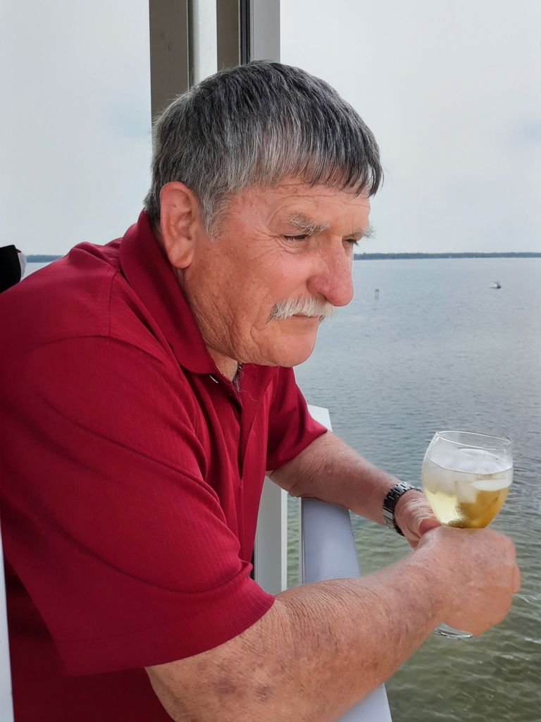 Roland Thomas Tinker Profile Photo