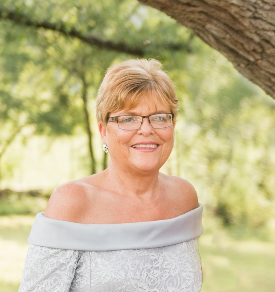 Suzanne "Sue" Gevelinger