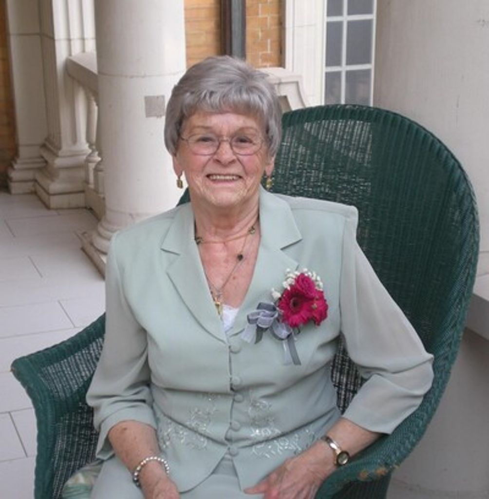 Vi Donahoe Profile Photo