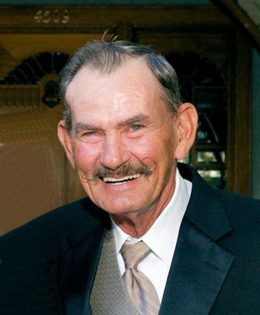 Robert James "Bob" Narloch Profile Photo
