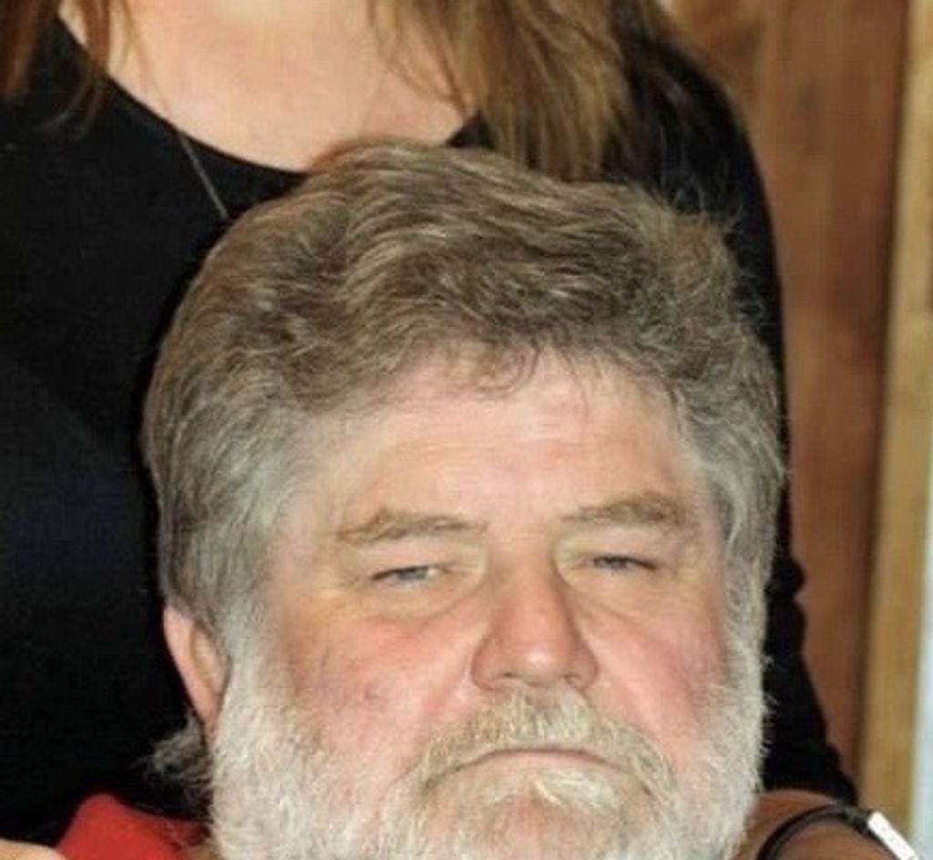 Robert E. Harrelson Profile Photo