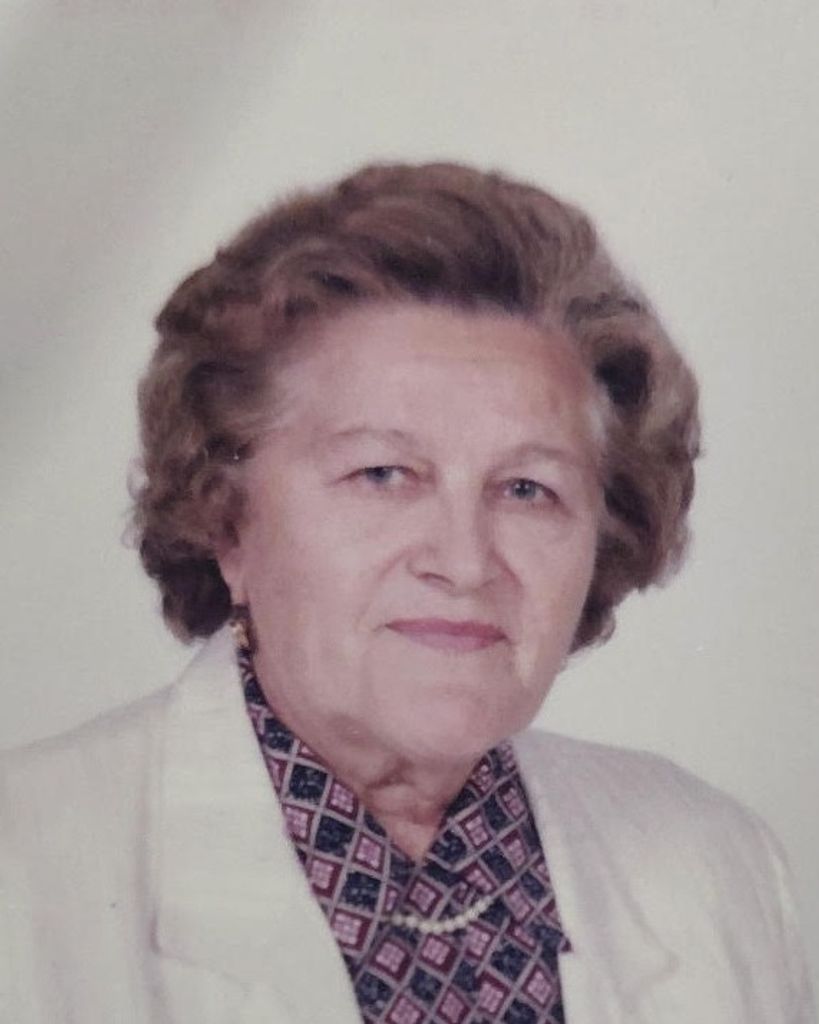 Nina Koropey Profile Photo