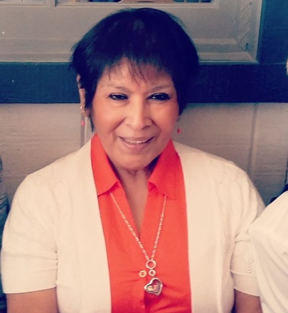 Pearl Virginia Echeberry Profile Photo