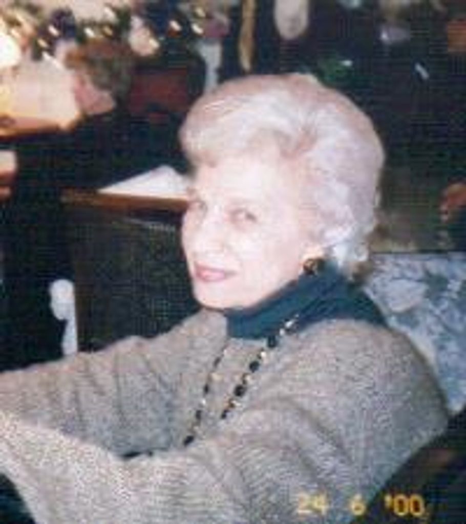 Helen Kurilecz Profile Photo