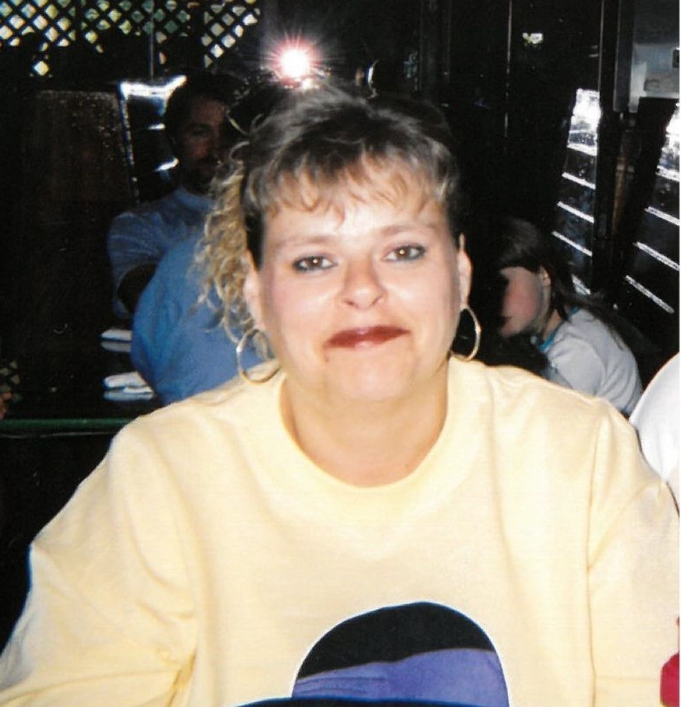 Elizabeth Allan Profile Photo