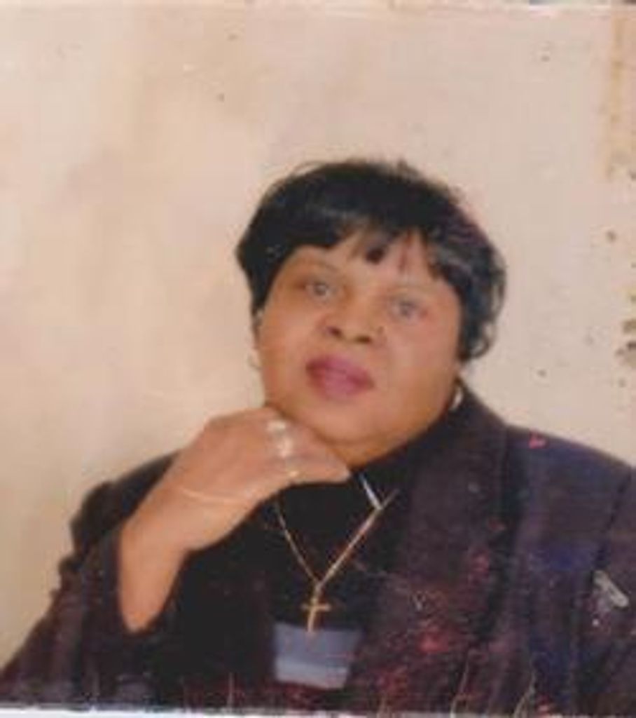 Lillian Bond Profile Photo