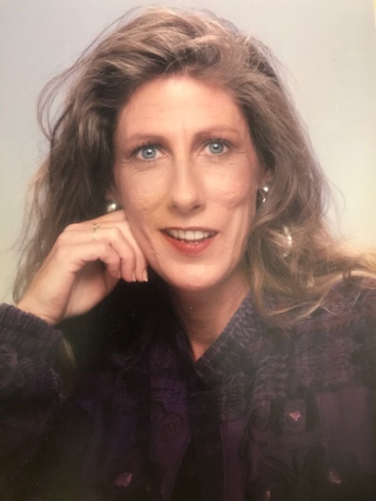 Carolyn A Dent