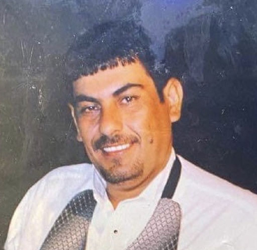 Enrique Flores, Jr. Profile Photo