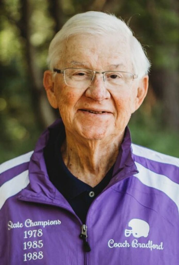 Byron Lloyd Bradford Profile Photo