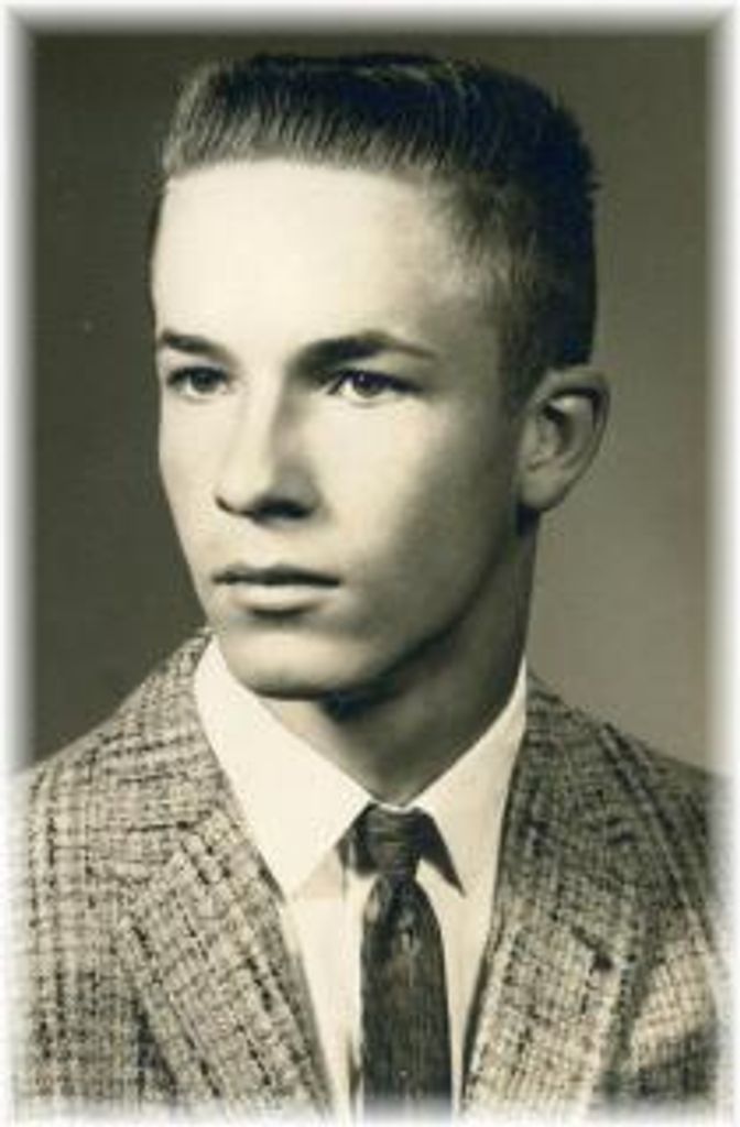 
Darrel
 
Ruse
 Profile Photo