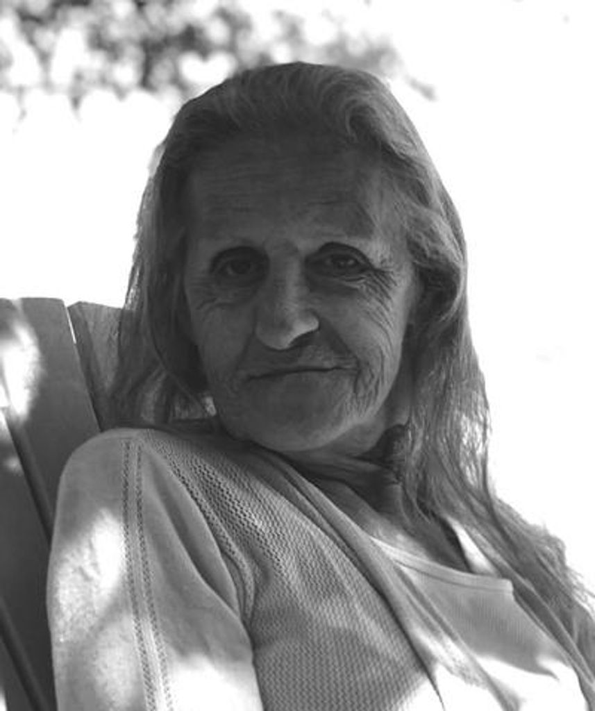 Linda Willard Nichols Profile Photo