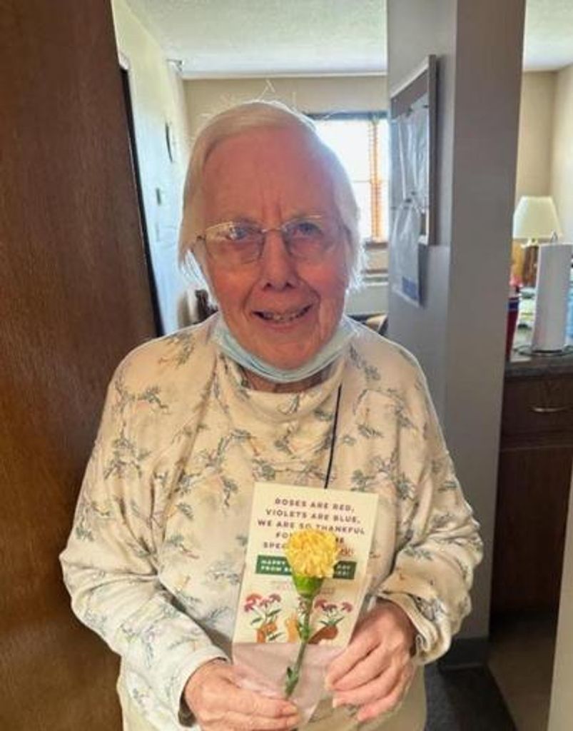 Gloria P Reynolds