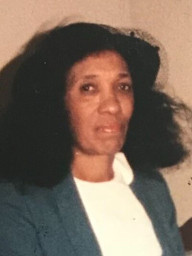 Mrs. Louisa Leake Profile Photo