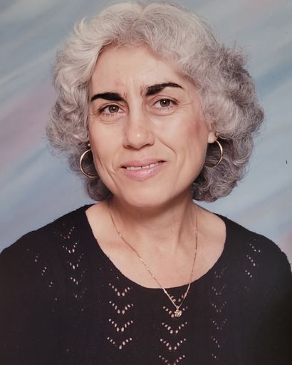 Beverly Lee Ross's obituary image