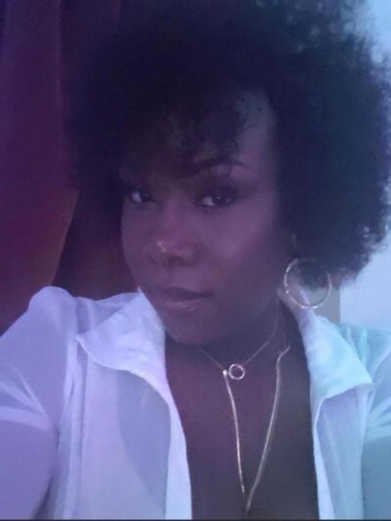 Miss Calvesa Y. Davis Profile Photo