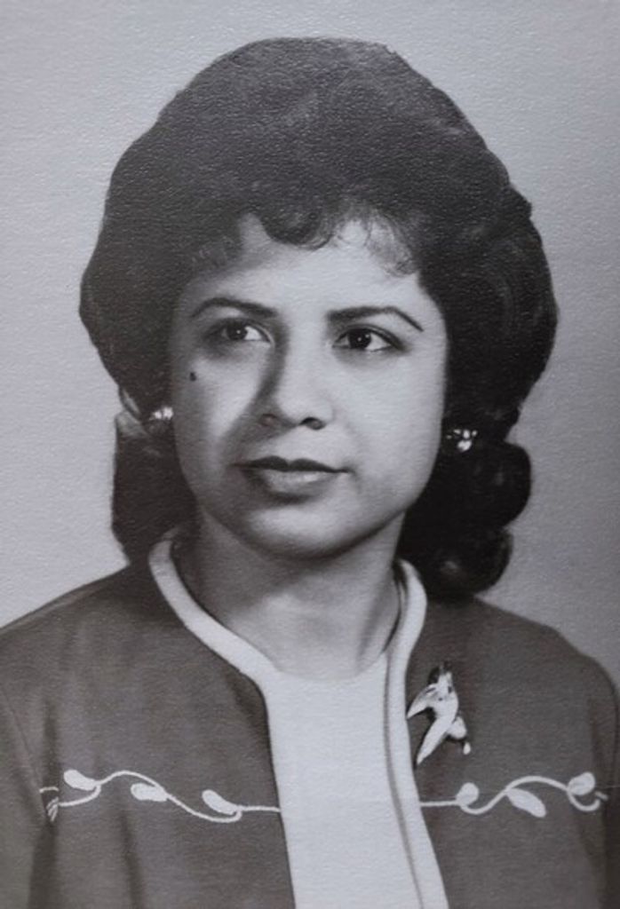 Maria Elena "Nena" Hernandez Profile Photo