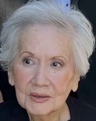 Viola Salinas's obituary image
