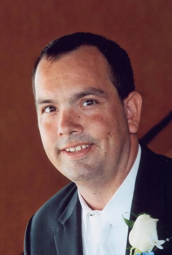 Robert Wayne Davis, Jr. Profile Photo