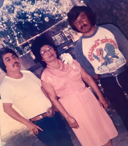 Juan Hernandez photo gallery thumbnail 9 of 129