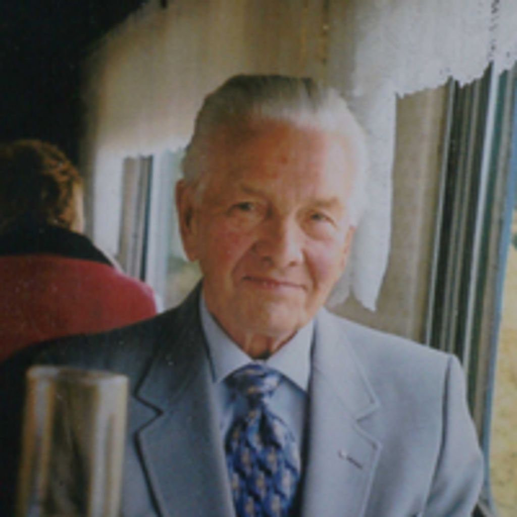 Roger E. Axmark