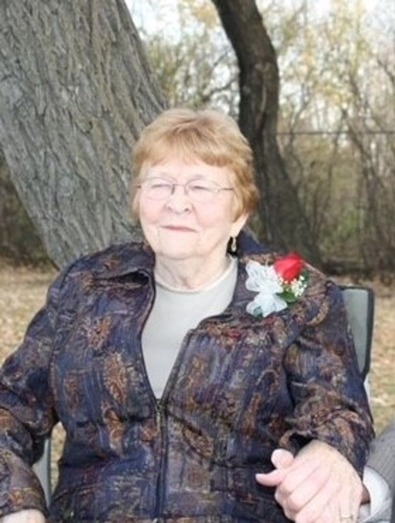 Shirley Yvonne Cross Profile Photo