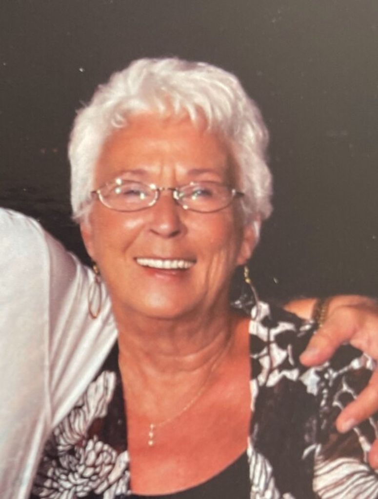 Suzanne J. Grant Profile Photo