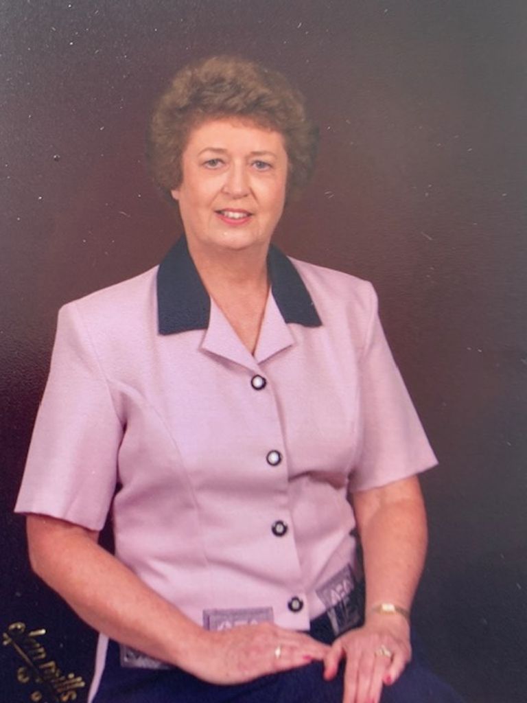 Faye Sessions Profile Photo