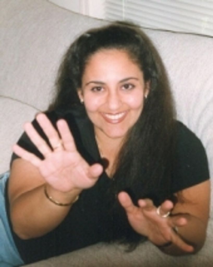 Laura  Jo Gendy