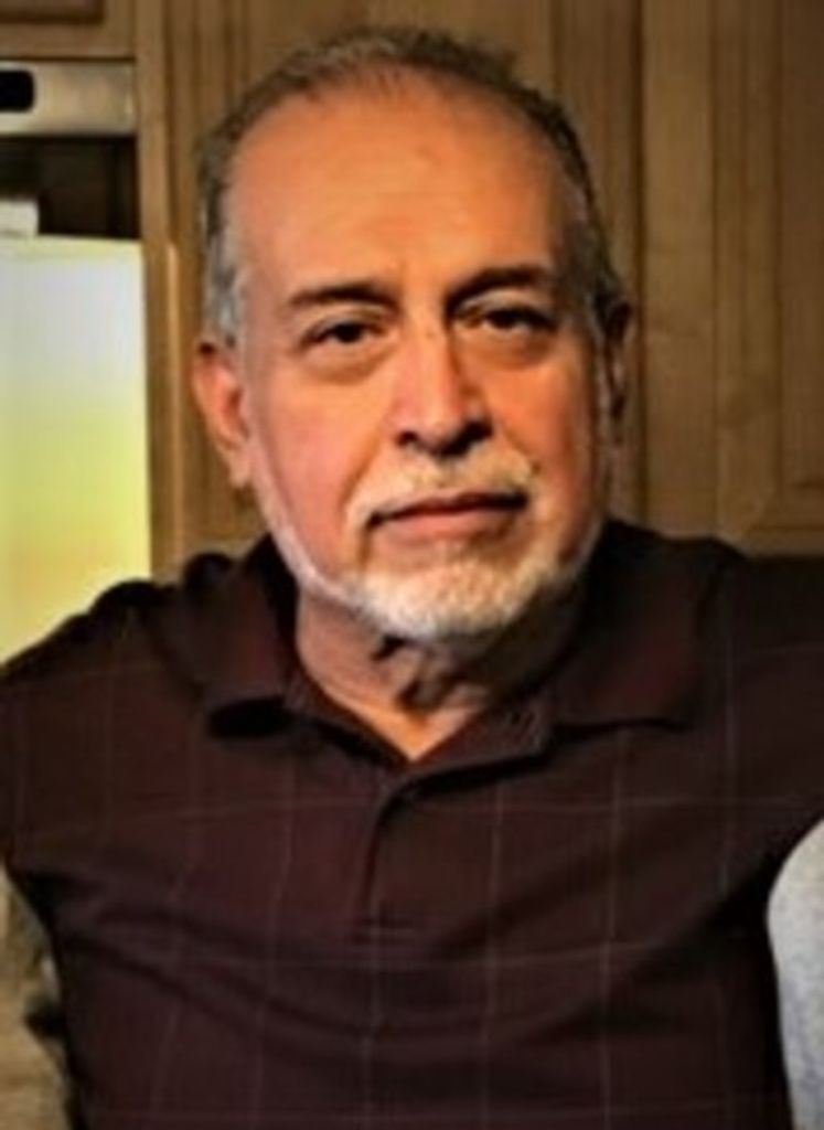 Juan M Salazar Profile Photo