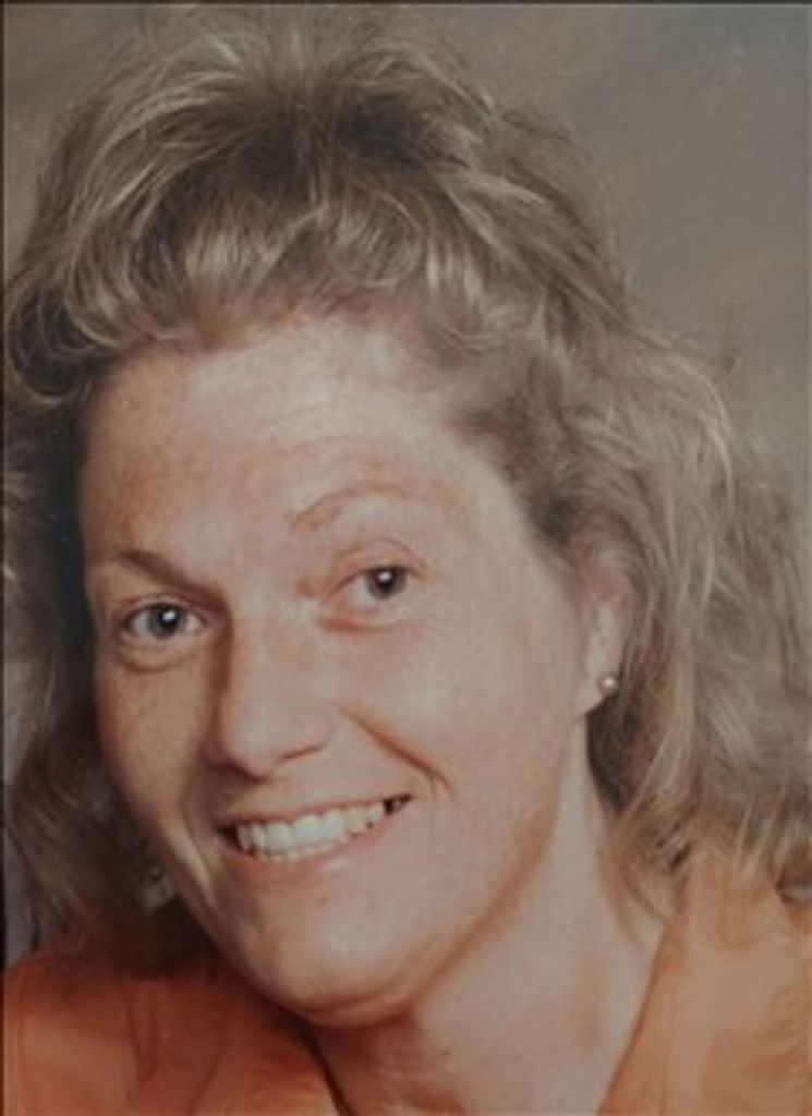 Donna Tipton Hensley Profile Photo