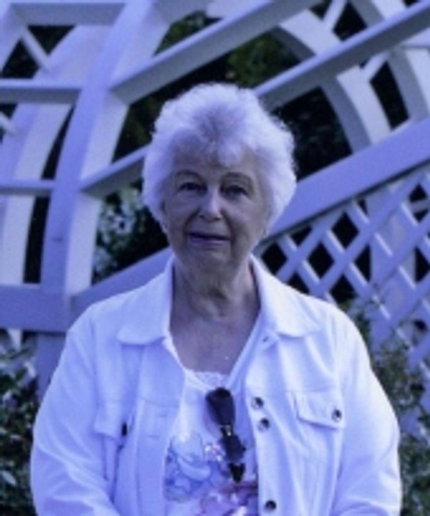 Helen Louise Larson Profile Photo