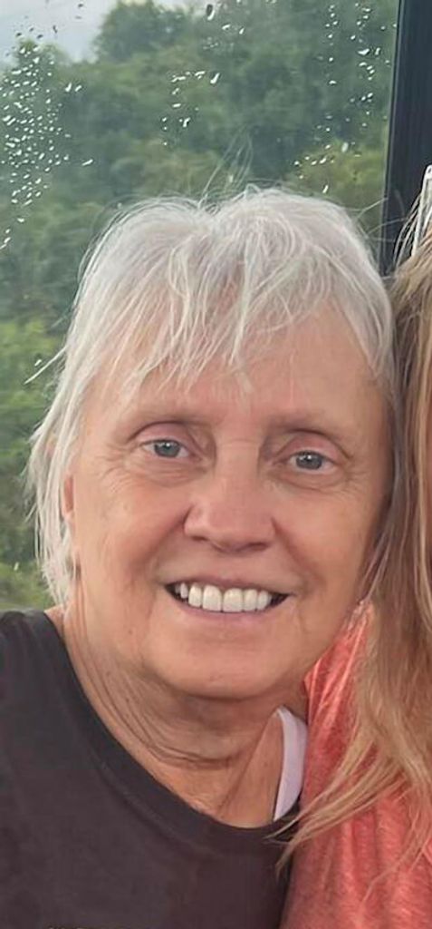 Debbie Lee Grove Profile Photo