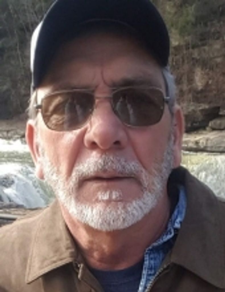 Johnny Jones Profile Photo