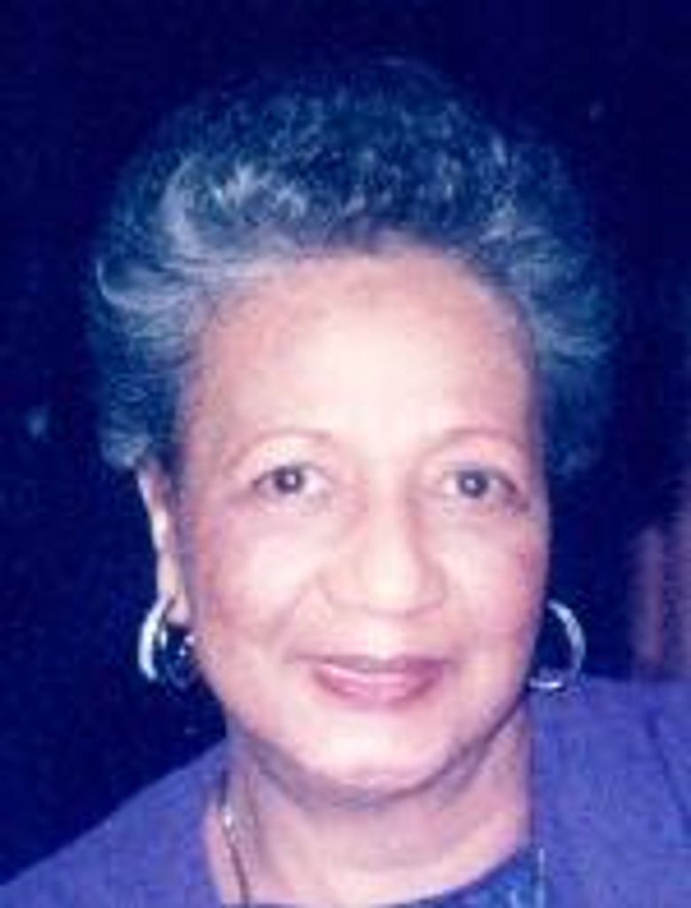 Mercelena "Lena" (Lopes) Gomes