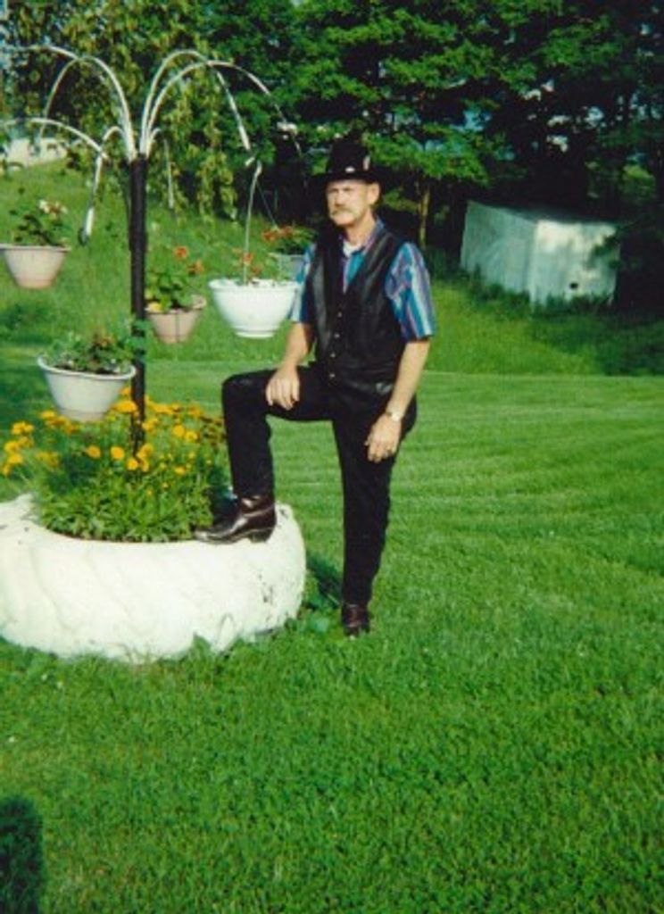 Leonard "Joe" Hatfield