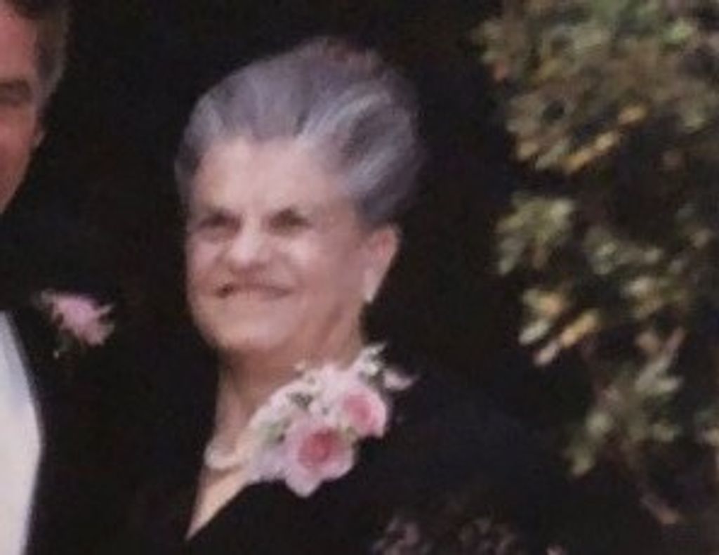 Giulia (Manicchio)  Dimascia Profile Photo